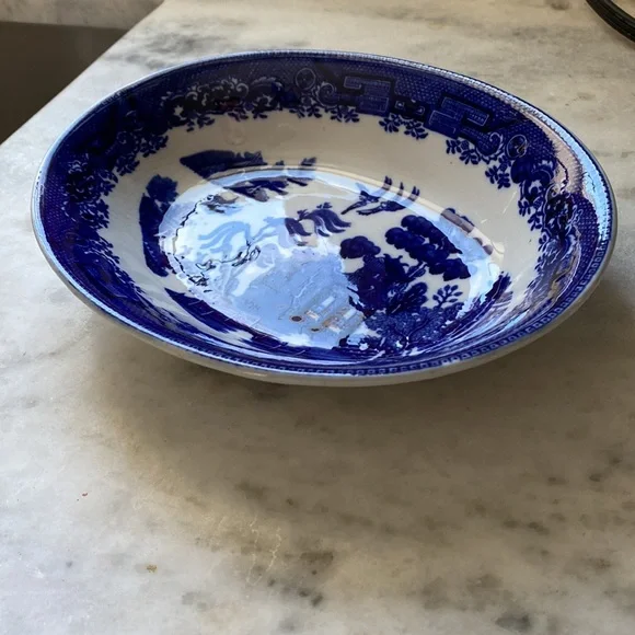 Vintage blue willow serving bowl - Picture 2 of 4
